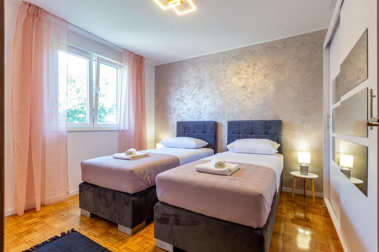 Apolon 2Bdr Apartment With Balcony Zadar Ngoại thất bức ảnh