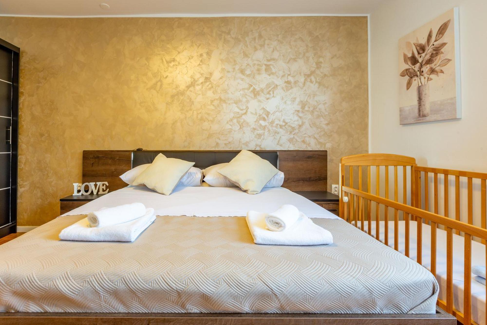Apolon 2Bdr Apartment With Balcony Zadar Ngoại thất bức ảnh